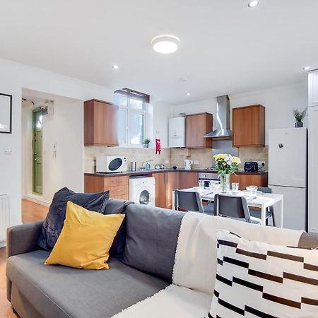 Welcomestay Tooting Broadway 3 Bedroom Apartment Londra Dış mekan fotoğraf