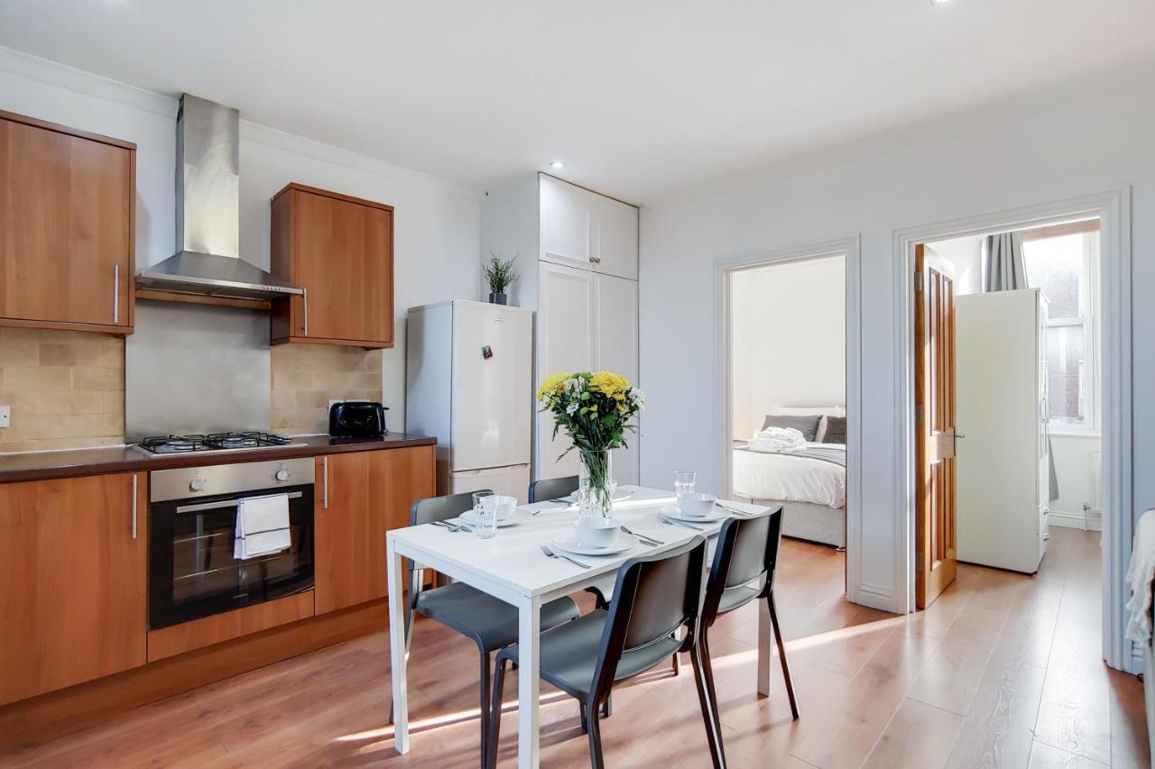 Welcomestay Tooting Broadway 3 Bedroom Apartment Londra Dış mekan fotoğraf